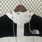 The North Face Windbreaker Weiß & Schwarz