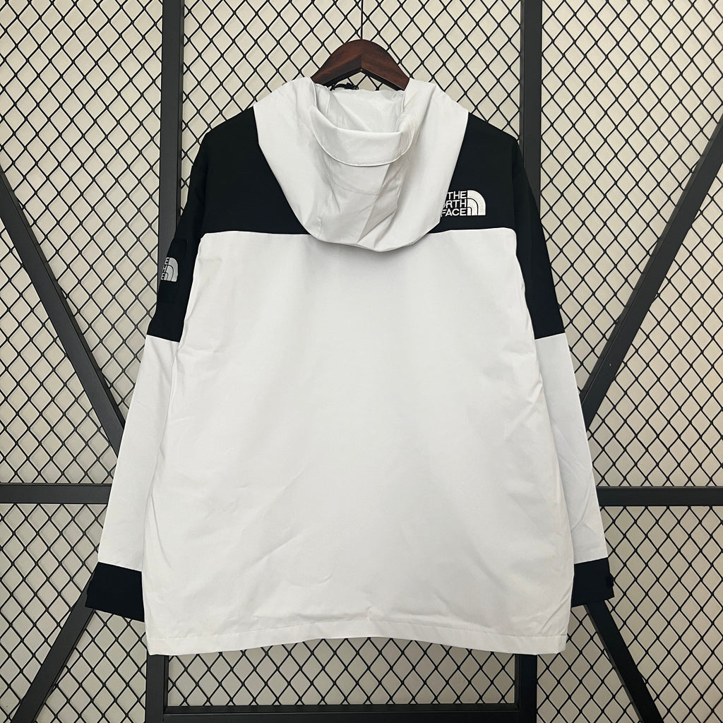The North Face Windbreaker Weiß & Schwarz
