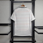 Manchester United Away 04/06